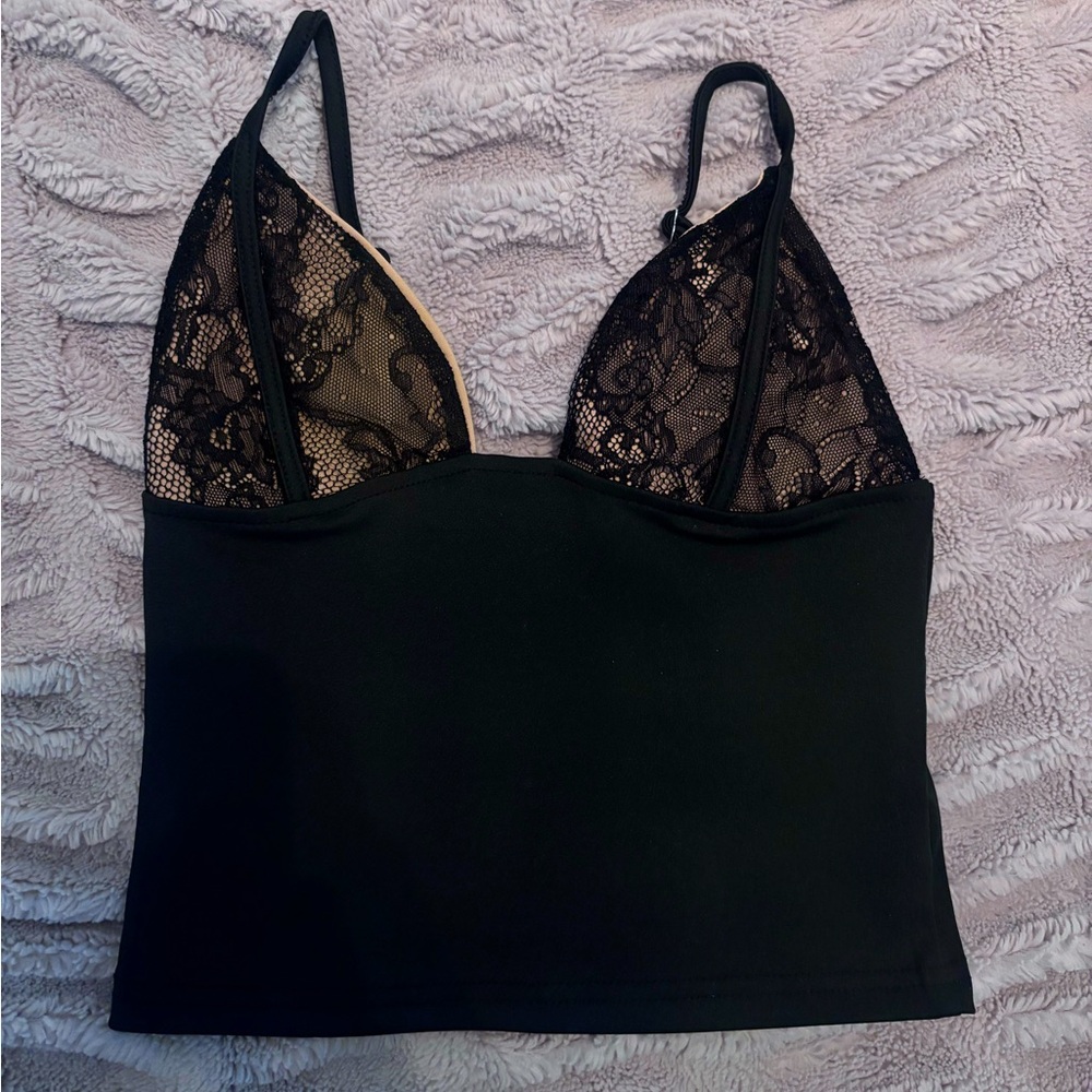 lace going out top